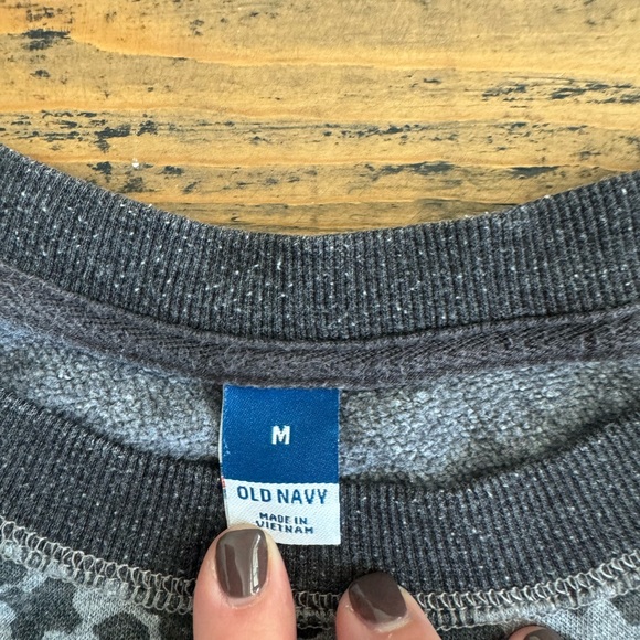 Old Navy animal print sweatshirt - Picture 3 of 4